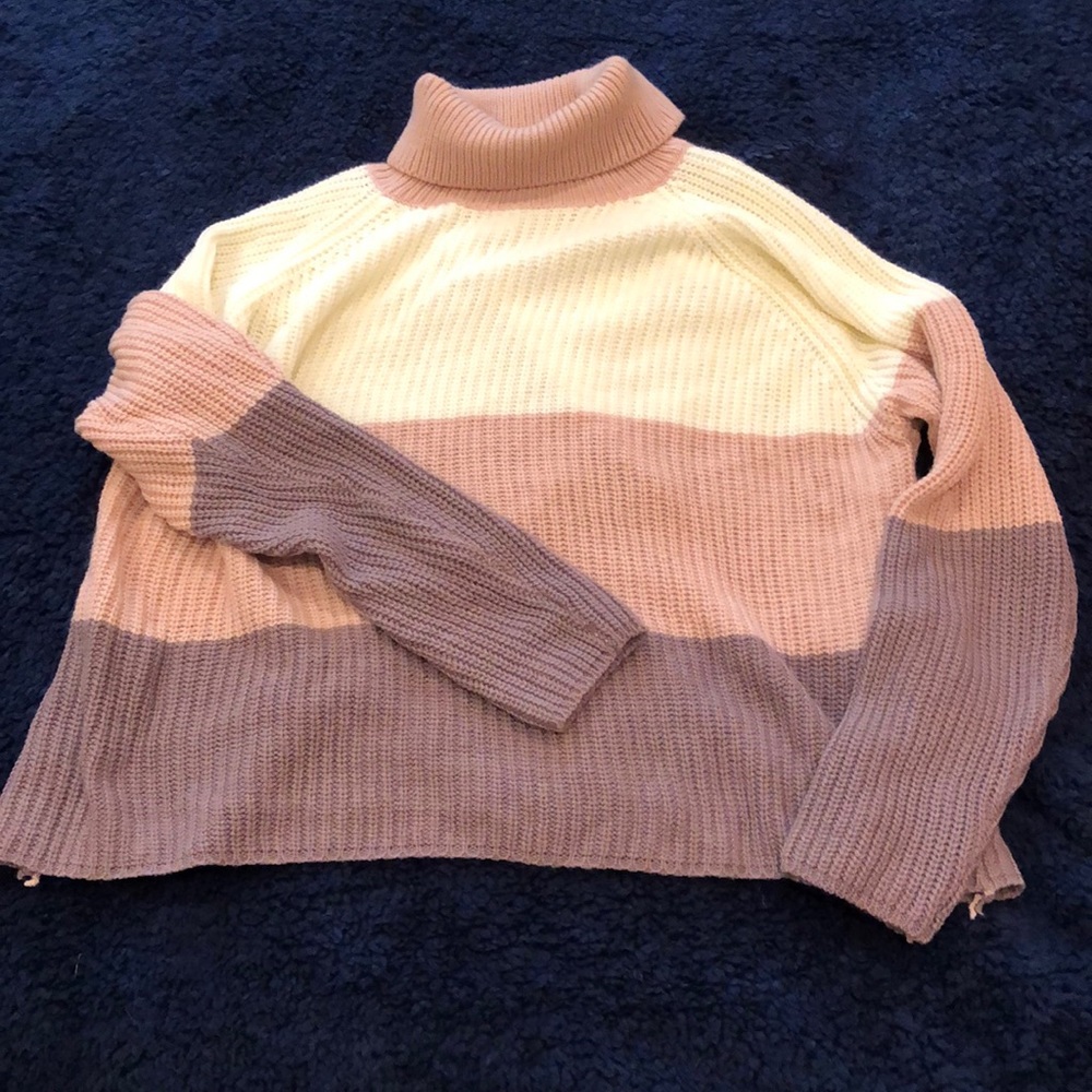 Turtle neck sweater